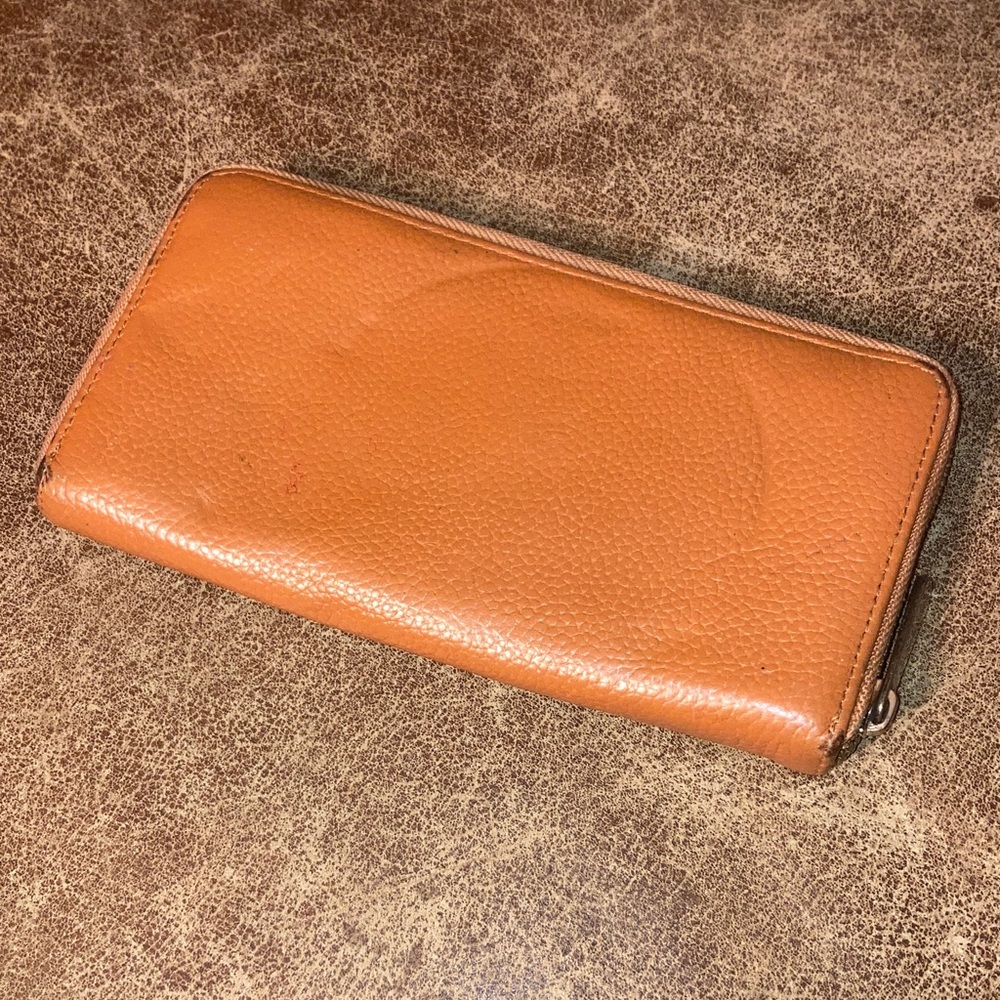 Michael Kors Caramel Leather Zip Wallet - Picture 3 of 7
